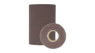 Brysttape i brun, Peech