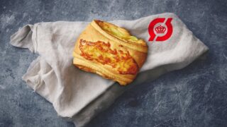 Croissant m. Thiseost & oksesalami øko.